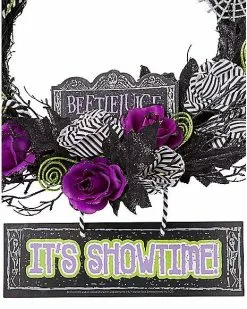 It's Showtime Wreath - Beetlejuice 6 It's Showtime Wreath - Beetlejuice -Halloween Store 01490465 b