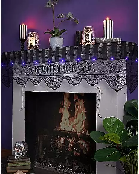 Striped Lace Light-Up Mantel Scarf - Beetlejuice 3 Striped Lace Light-Up Mantel Scarf - Beetlejuice