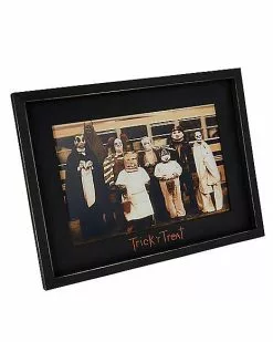 Trick 'r Treat Bus Framed Picture -Halloween Store 01531052 b