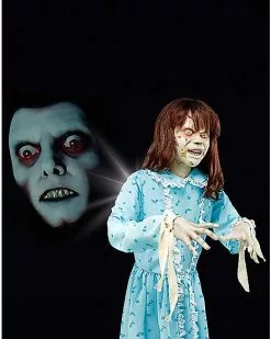 5 Ft Regan Animatronic - The Exorcist 15 5 Ft Regan Animatronic - The Exorcist -Halloween Store 01570639 f