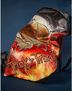 Round Sam Fleece Blanket - Trick 'r Treat -Halloween Store 01591981 c